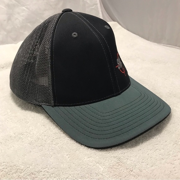 Black and Gray Trucker Hat - Picture 13 of 16